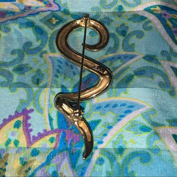 JJ Jonette Jewelry Gold Tone Swirl Brooch Pin - Picture 7 of 14